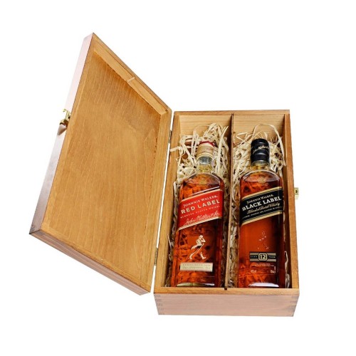 ZESTAW DWÓCH WHISKY JOHNNIE WALKER W SKRZYNCE DREWNIANEJ (ZESTAW 2)