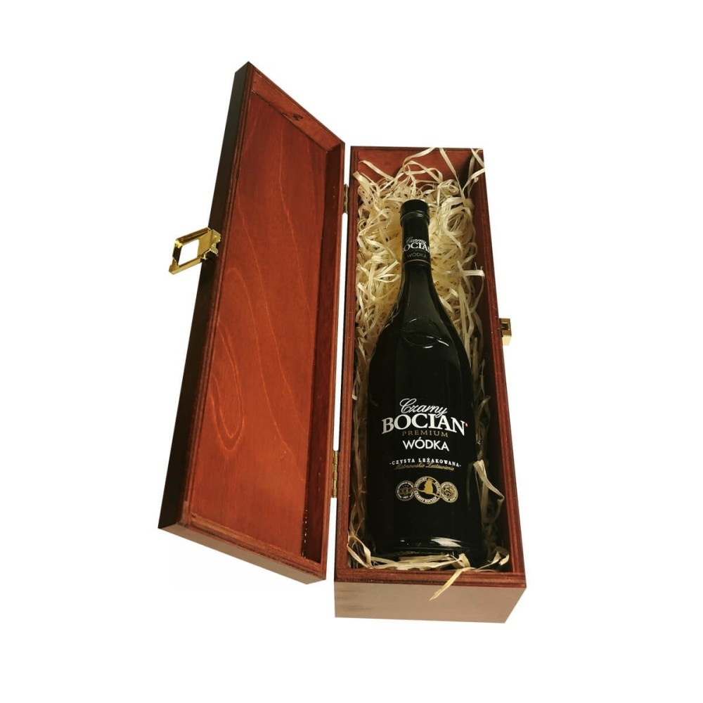 CZARNY BOCIAN WÓDKA 0,5L 40% W SKRZYNCE DREWNIANEJ