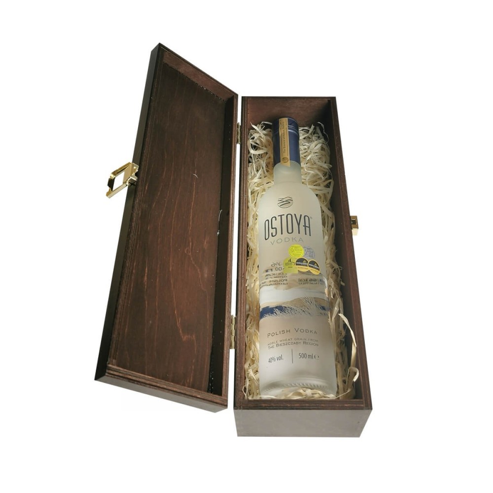 OSTOYA VODKA 0,5L 40% W SKRZYNCE DREWNIANEJ