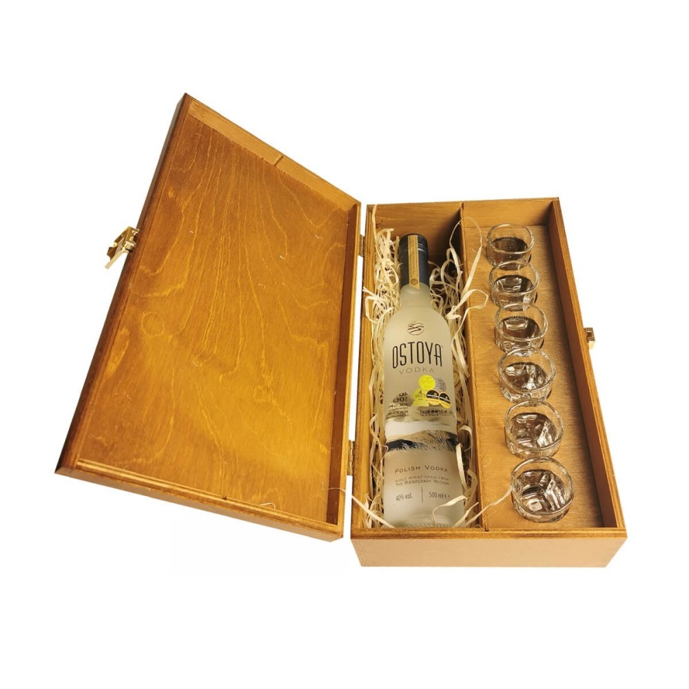 OSTOYA VODKA 0,5L 40% W SKRZYNCE DREWNIANEJ + 6 KIELISZKÓW