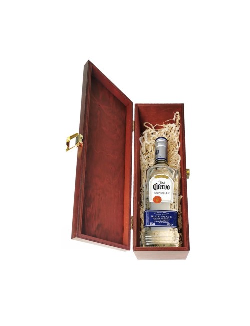 JOSE CUERVO ESPECIAL SILVER TEQUILA 0,7L 35% W SKRZYNCE DREWNIANEJ