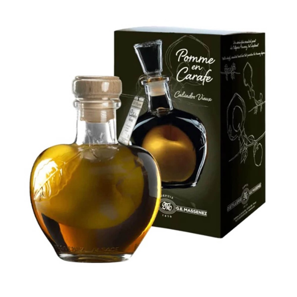 CALVADOS POMME EN CARAFE Z JABŁKIEM 0,7L 40%